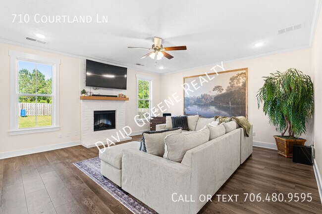 Building Photo - 710 Courtland Ln