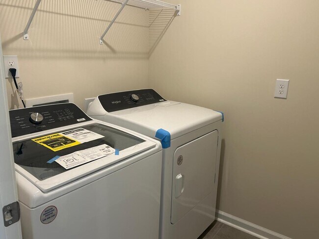 Building Photo - 552 Campbell Rdg Pl