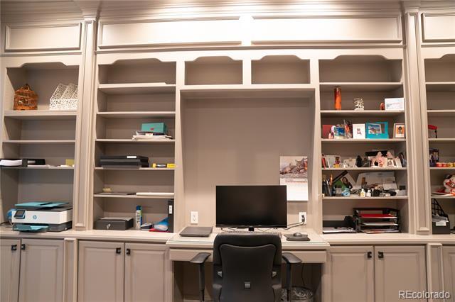 Building Photo - 190 S Glencoe St