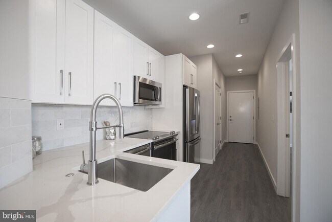 Building Photo - 1508 Ridge Ave