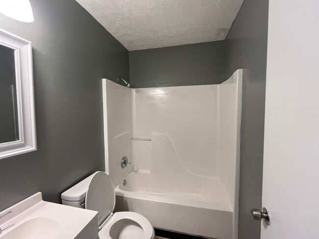 Building Photo - 514 Johnson St