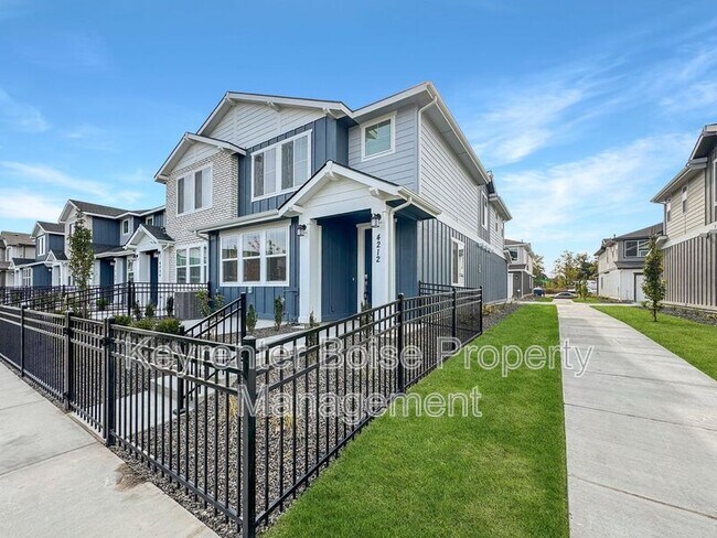 Primary Photo - 4212 W Cirrus Ln