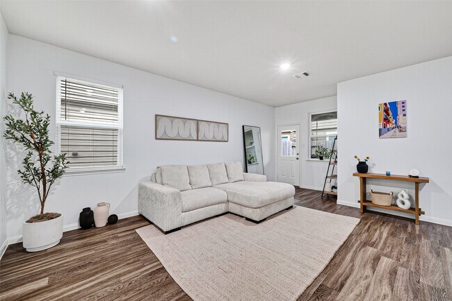 Building Photo - 5807 Flinders River Trl
