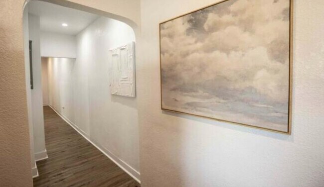 Building Photo - 2708 Cincinnati St