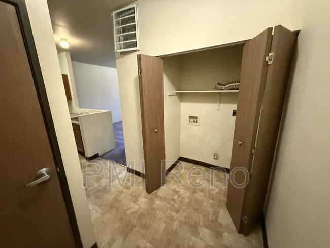 Building Photo - 1600 I St