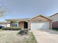 Building Photo - 8901 King Ranch Dr
