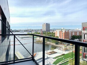 Building Photo - 65 Lewis St