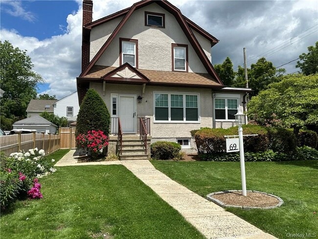 Building Photo - 69 Homestead Ave