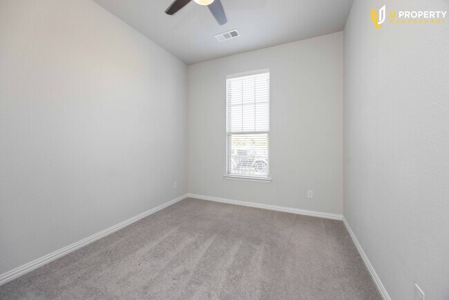 Building Photo - What's special