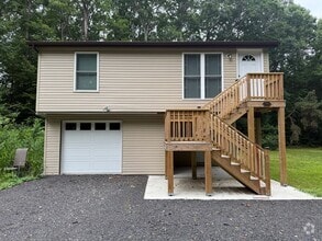 Building Photo - Cozy, Newly Renovated 2-Bed Retreat on Geo...