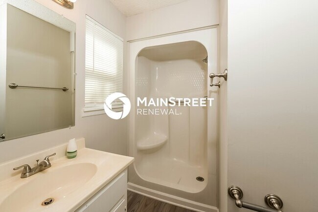 Building Photo - 3 Bedroom Pet-Friendly Home in Pinson, AL with Main Street Renewal