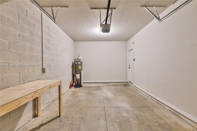 Building Photo - 3506 Joshua Tree St