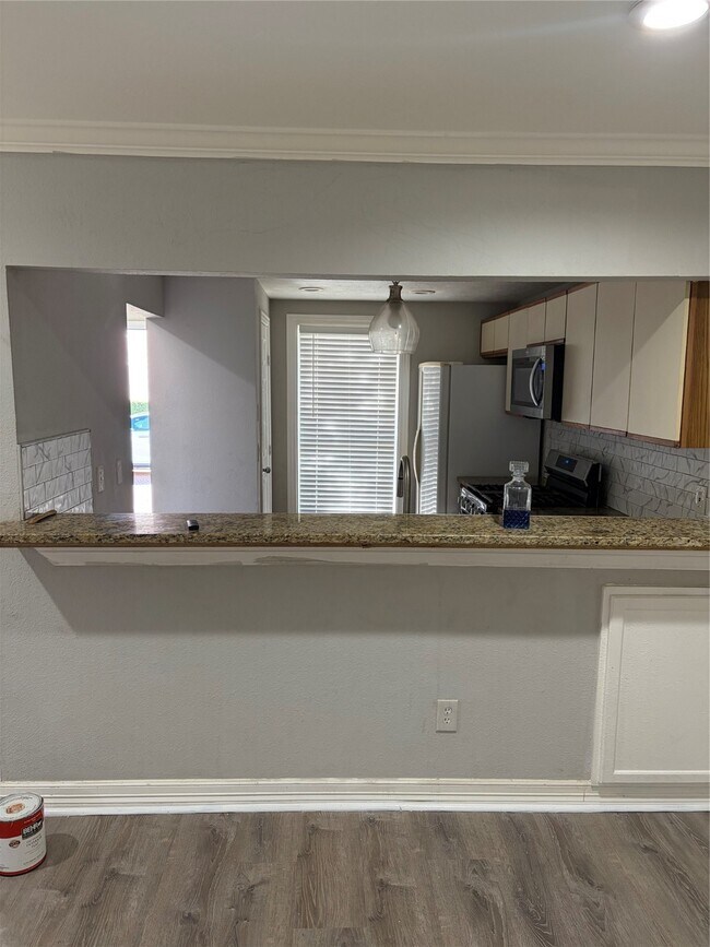 Building Photo - 2810 Grants Lake Blvd