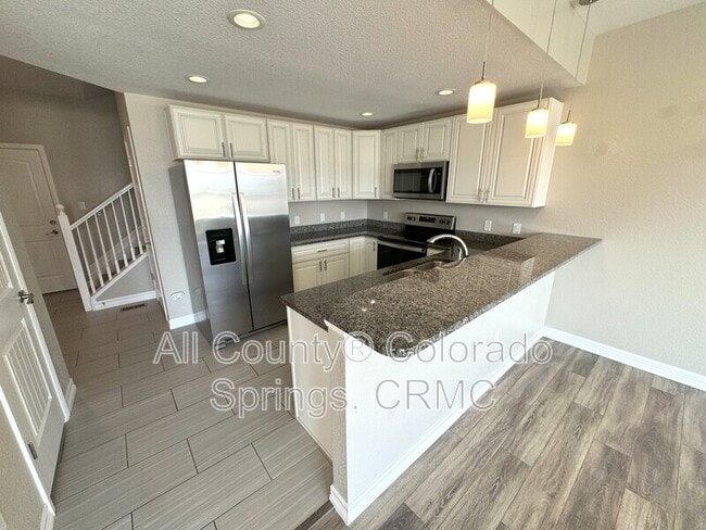 Building Photo - 763 Brambleberry Hts