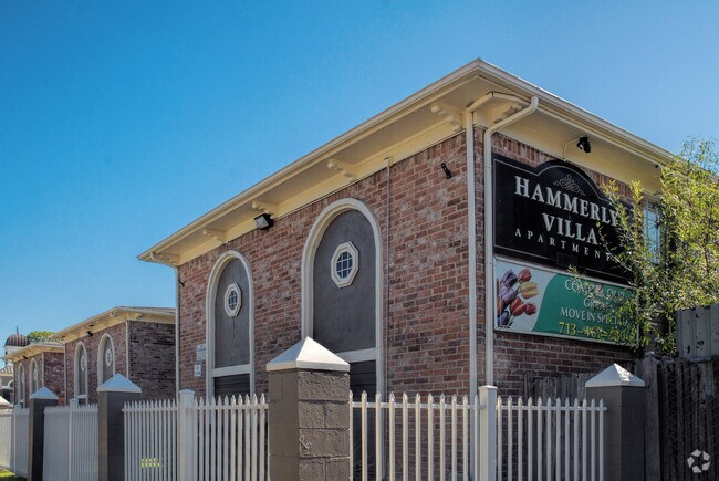 Building Photo - Hammerly Villas
