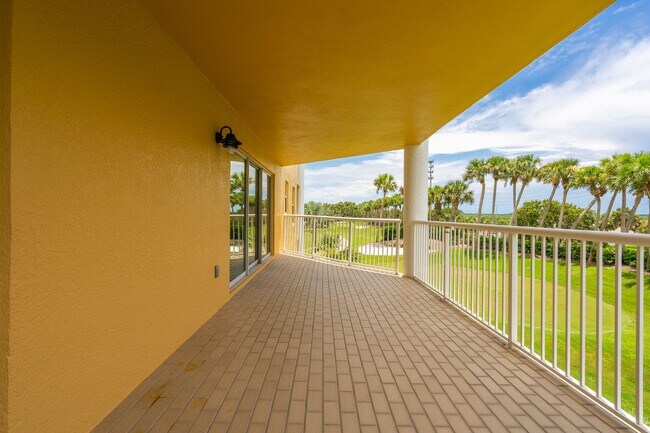 Building Photo - Experience coastal living at its finest in...