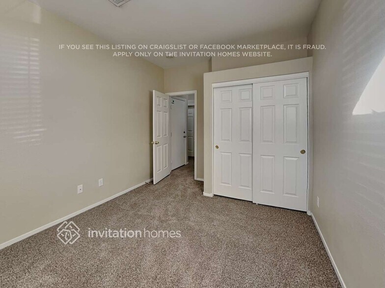 Building Photo - 8840 Crooked Shell Ave