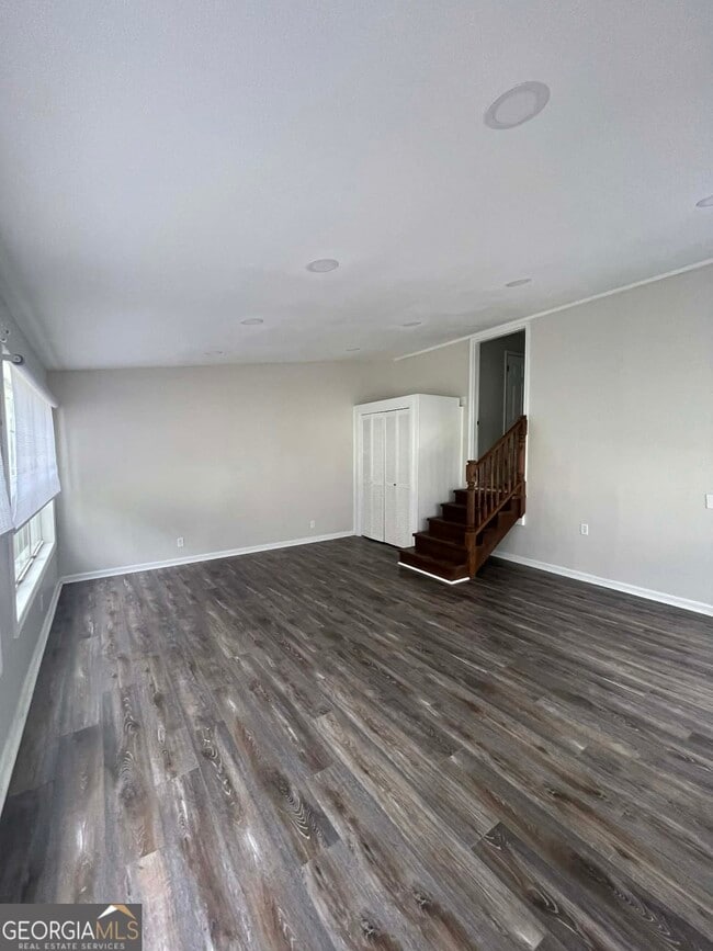 Building Photo - 113 Ramsey St