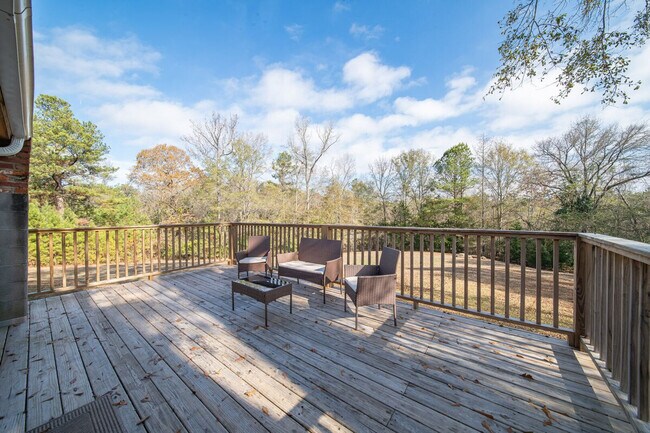 Building Photo - 161 Calhoun Rd