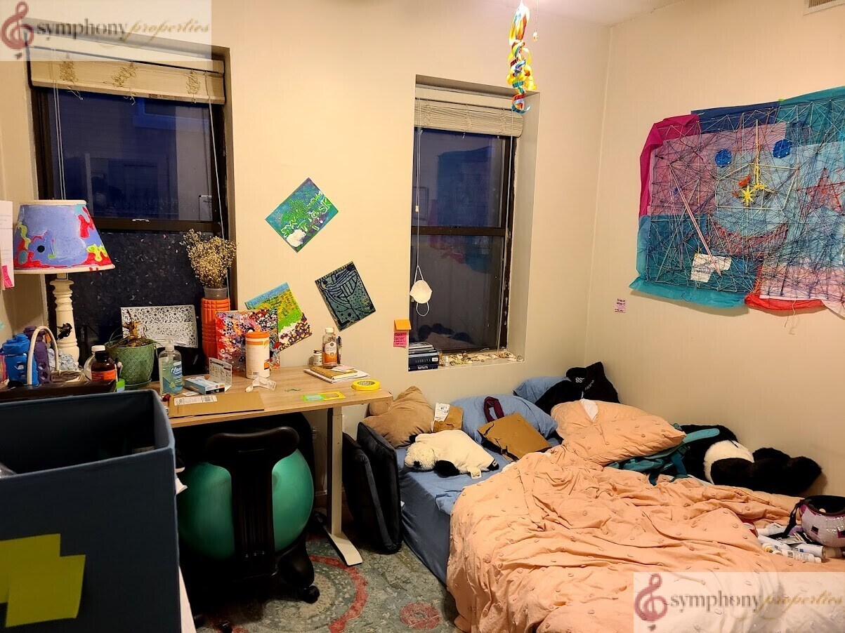 Building Photo - 65 Hemenway St