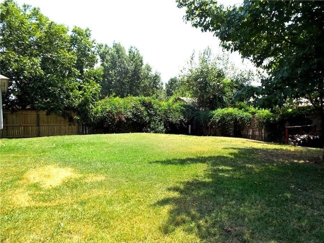 Building Photo - 7616 Kimberly Ct