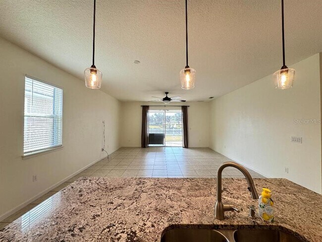 Building Photo - 12377 Streambed Dr