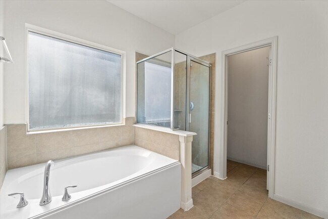Building Photo - 285 Country Crossing Cir