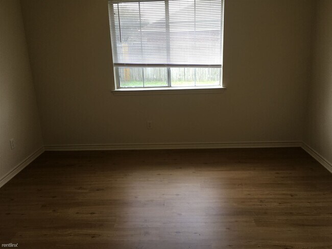 Building Photo - 3 br, 3 bath Duplex - 3612 Glenna Ct # 361...