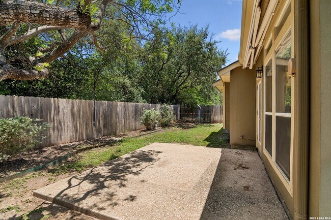Building Photo - 1303 Bluff Forest