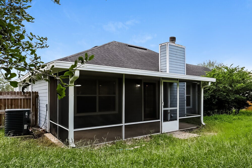 Building Photo - 338 Wildberry Ct