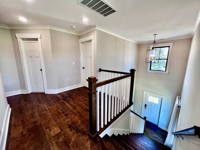 Building Photo - Gorgeous Home on Walkers Ferry Lane in The...