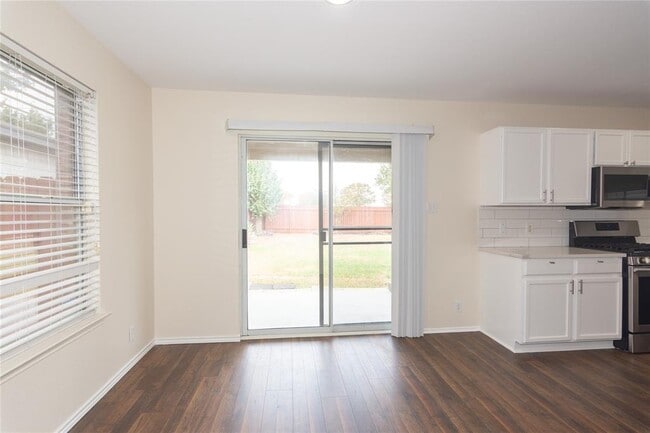 Building Photo - 1711 Lloydminister Way