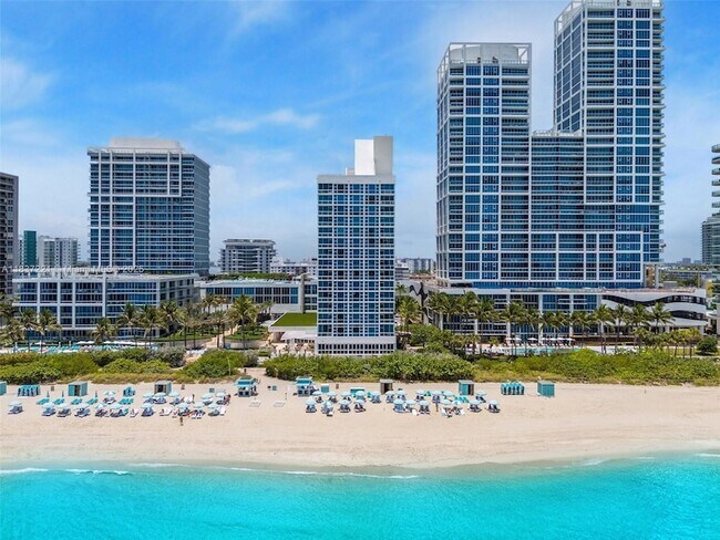 Building Photo - 6801 Collins Ave