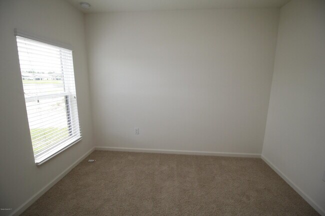 Building Photo - 561 Dillard Dr SE