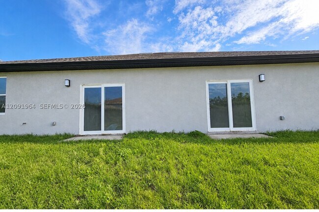 Building Photo - 4816 24th St SW