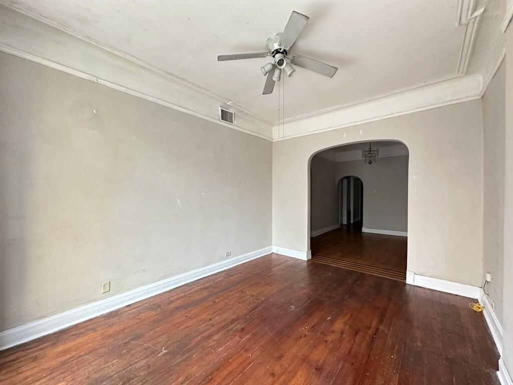 Building Photo - 1407 W Erie St