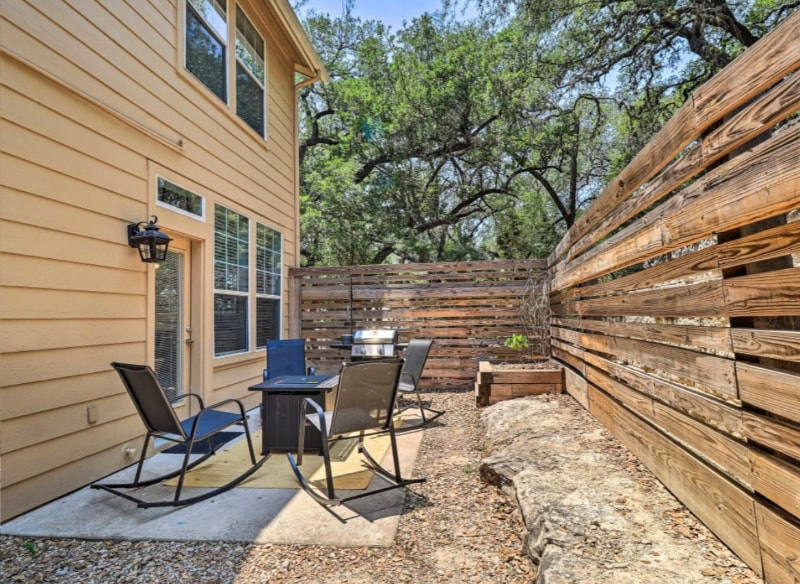 Building Photo - 20986 Waterside Dr