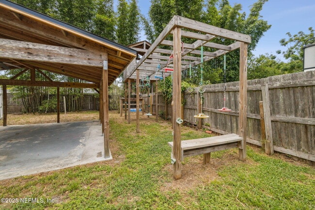 Building Photo - 8056 Catawba Dr