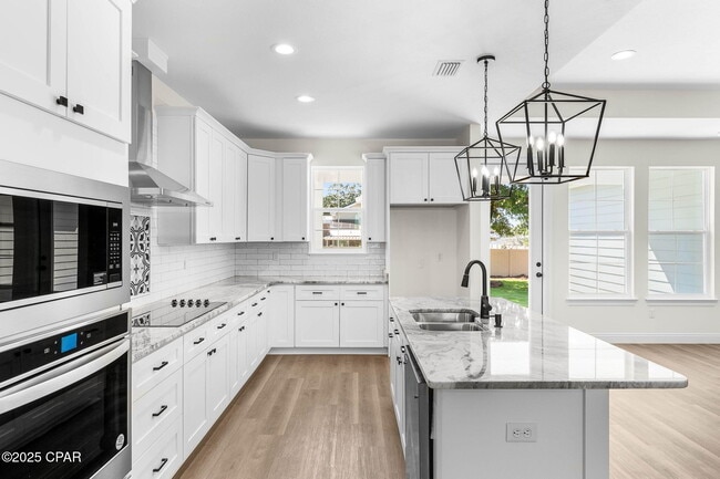 Building Photo - 2963 Frankford Ave