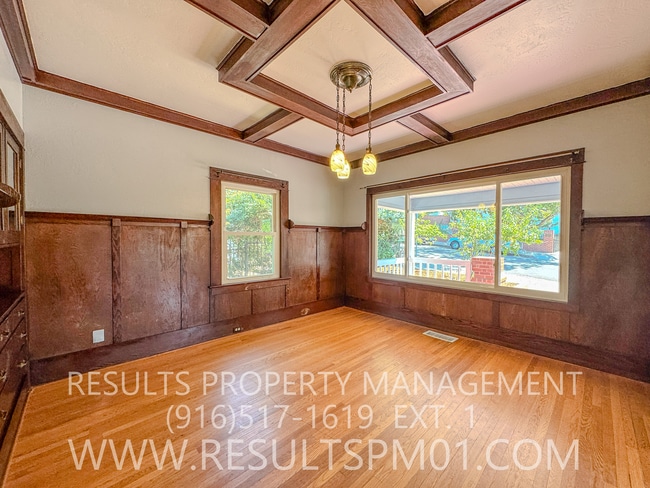 Building Photo - Charming Home in Auburn Coming Soon!