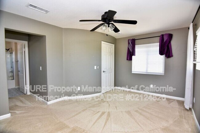 Building Photo - 31824 Via Del Paso