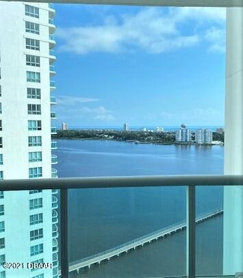 Building Photo - 231 Riverside Dr