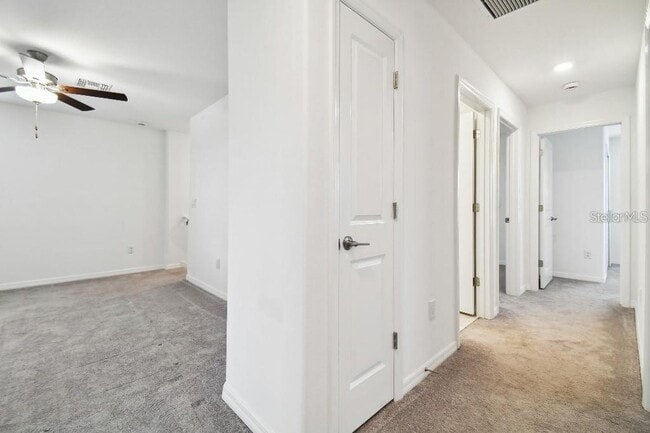 Building Photo - 6335 Ten Acre Ct