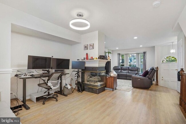 Building Photo - 13118 Plotner Farm Rd