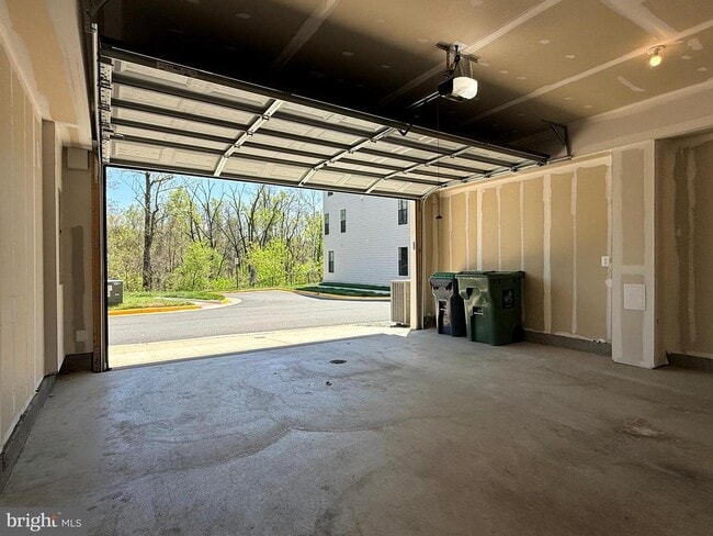 Building Photo - 315 Willis St