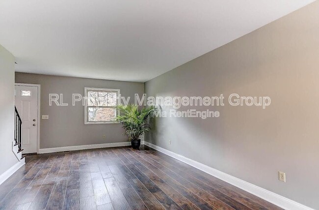Building Photo - 4714 Merrifield Pl