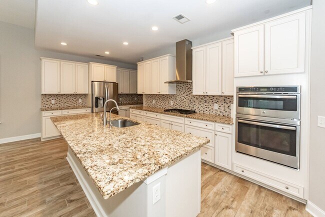 Building Photo - 2 Bedroom, 2 Bathroom Home in Cresswind 55+ - Summerville