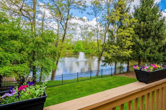 Pond with fountain - 43 Penn Crossing Dr