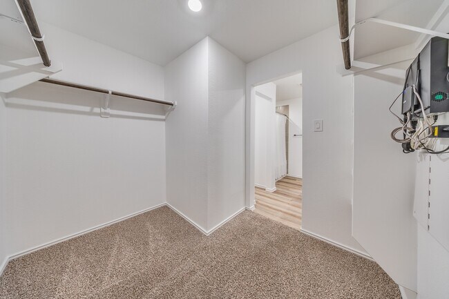 Building Photo - 1134 Sultana Spgs Ct