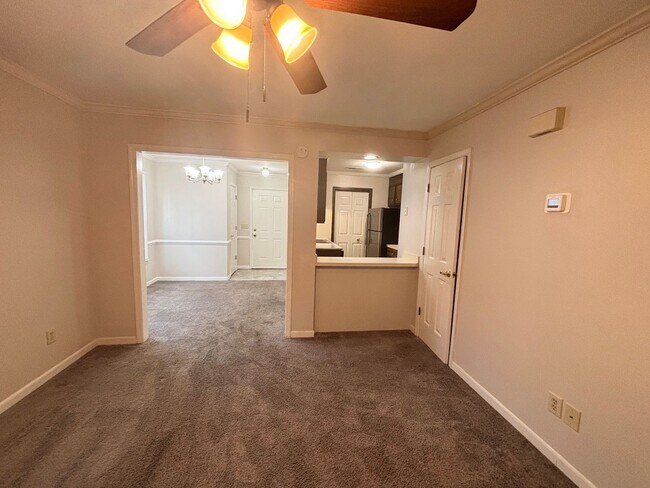 Building Photo - 118/120 Elizabeth Darby Lane